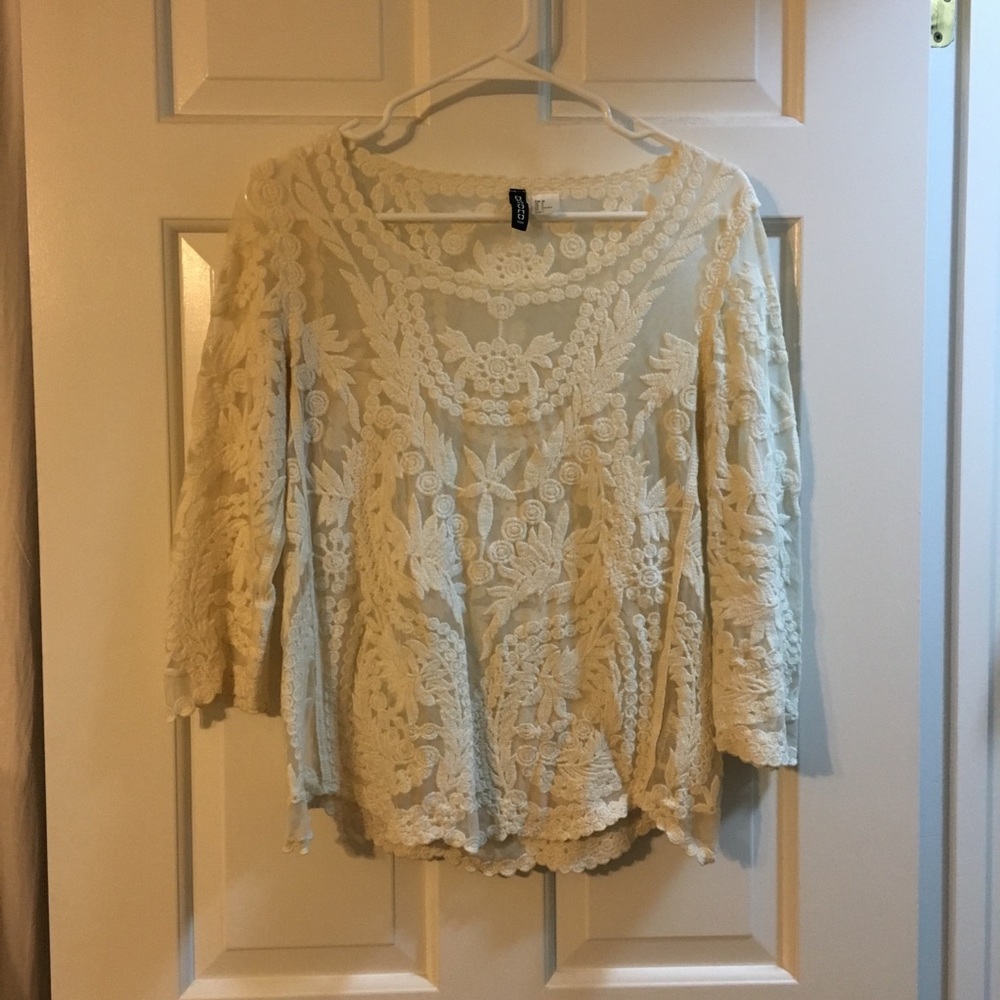 Sheer Detailed Cream Top